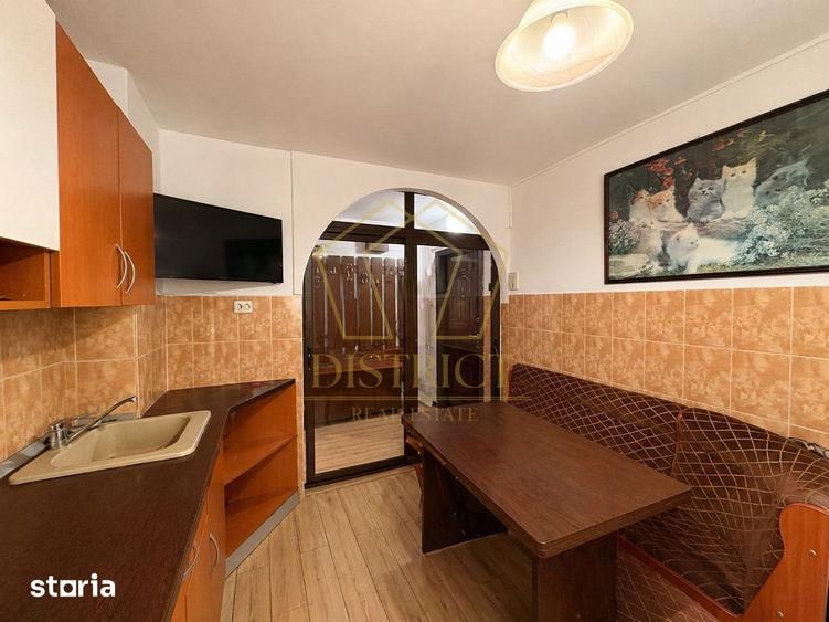 Apartament cu 3 camere, mobilat în Soarelui