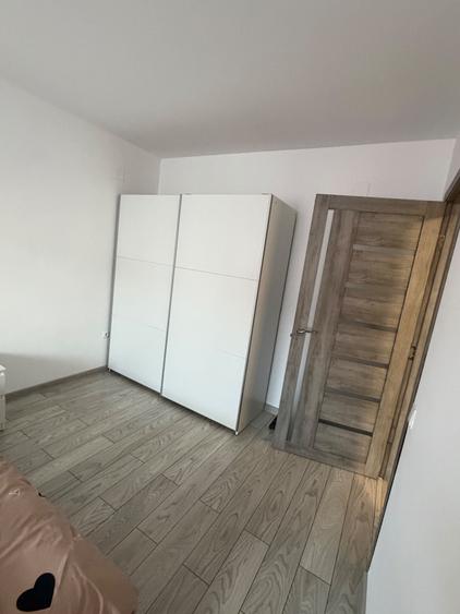 Apartament cu 2 camere decomandat în Florești