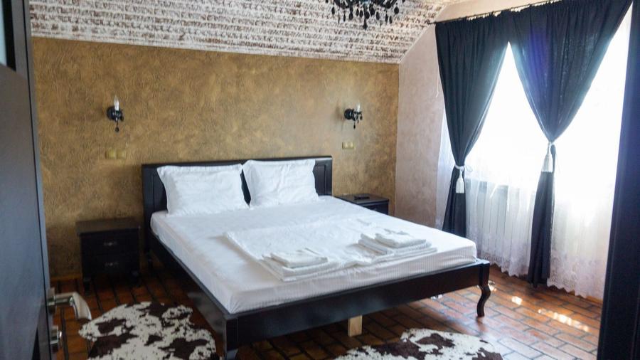 Hotel/Pensiune, de 30 mp, în Tătarca