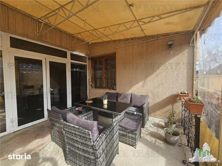 Casă cu 7 camere cu Teren 365 Mp în Km 4