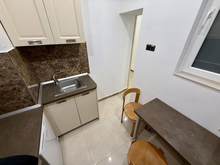 Birou, de 37.209999084473 mp, în Primăverii