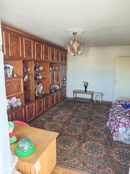 Apartament cu 3 camere în Eremia