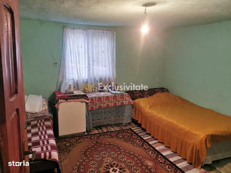 Casă cu 4 camere cu Canalizare în Argetoaia