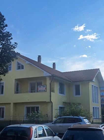 Casă cu 6 camere cu Teren 440 Mp în Ștefan cel Mare
