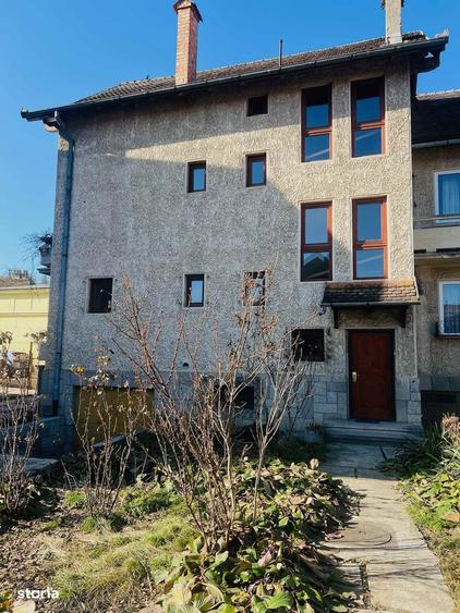 Casă cu 5 camere cu Canalizare în Bartolomeu