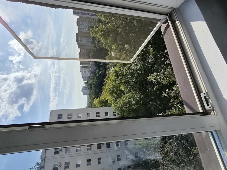 Apartament cu 2 camere decomandat în Drumul Taberei