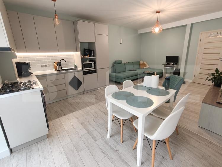 Apartament cu 2 camere semidecomandat, mobilat în Apahida