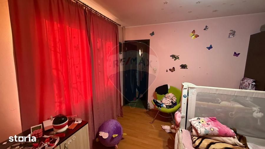 Casa / Vila cu 5 camere - 1