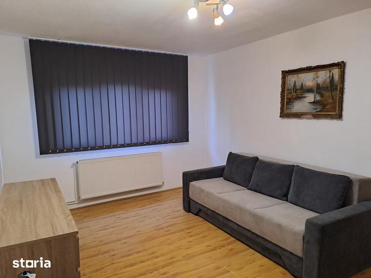Apartament cu 3 camere în Steaua