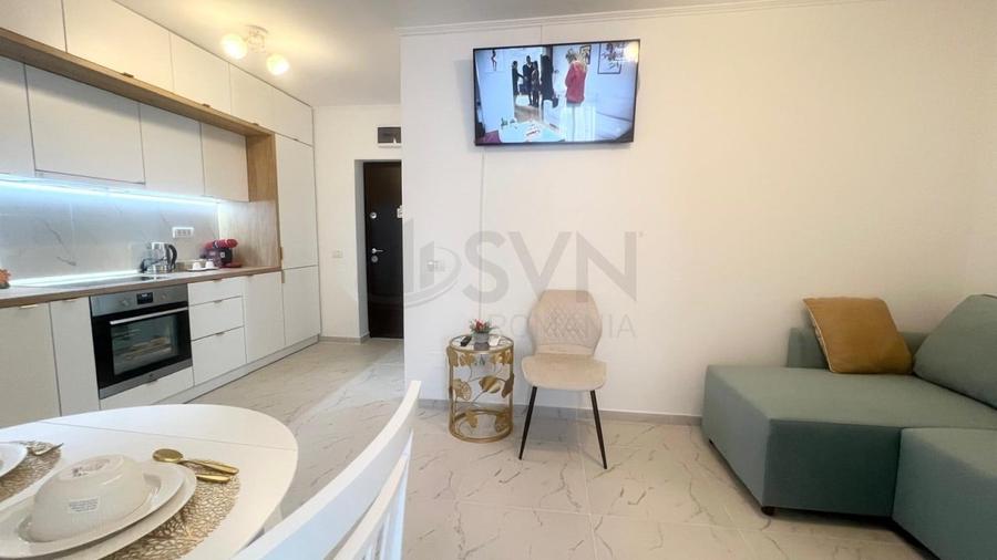Apartament cu 3 camere semidecomandat, mobilat în Tineretului