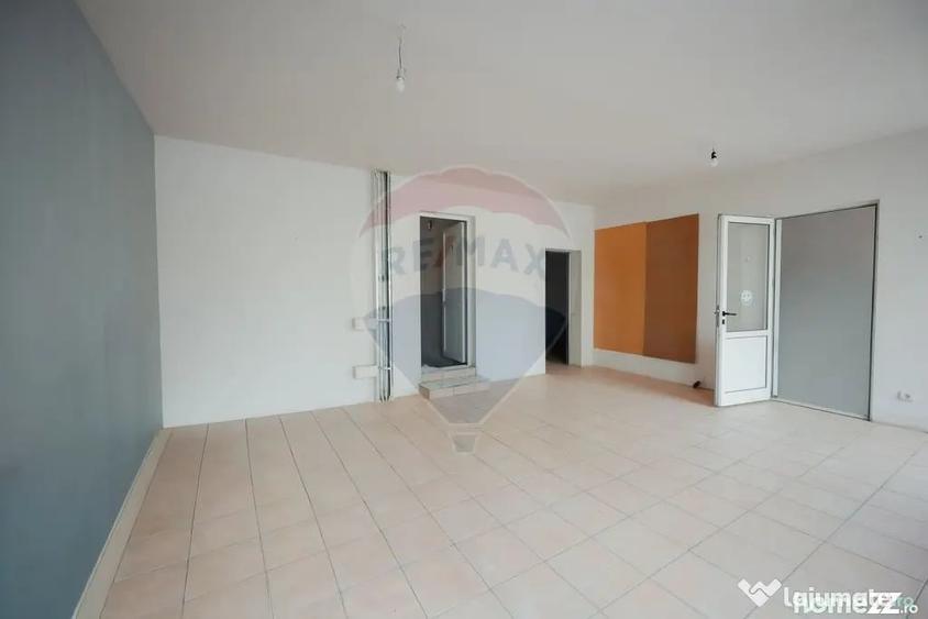 Casă cu 4 camere cu Teren 500 Mp în Iosia