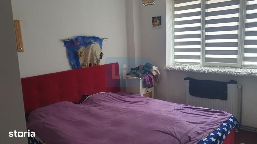 Apartament cu 3 camere decomandat în Central