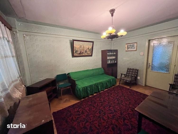 Apartament cu 3 camere decomandat în 1 Mai
