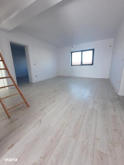 Casă cu 4 camere cu Teren 500 Mp în Miroslava