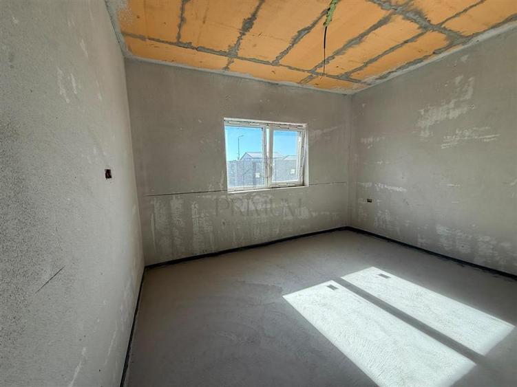 Duplex cu 3 camere cu Teren 370 Mp în Bucovăț (Remetea Mare)