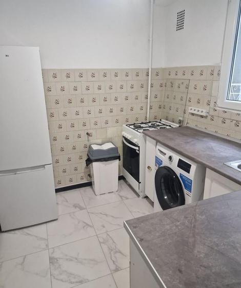 Apartament cu 2 camere decomandat în Drumul Taberei