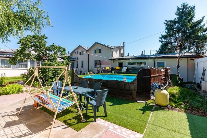 Casă individuală cu 7 camere cu Piscina în Bucureștii Noi