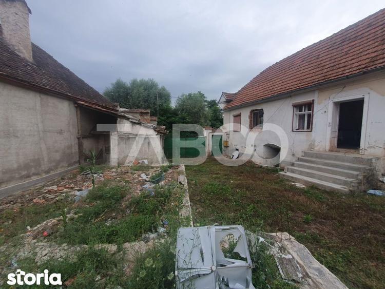 Casă cu 2 camere cu Teren 87 Mp în Părău