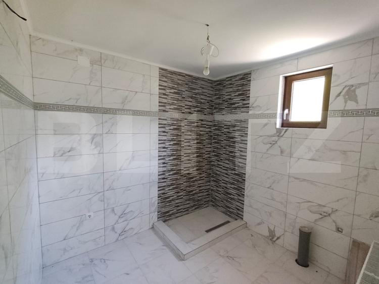 Casă individuală cu 6 camere cu Teren 784 Mp în Pucioasa