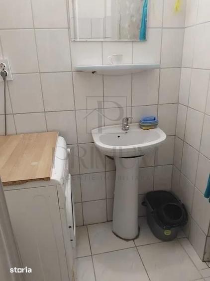 Garsonieră decomandată în Aradului