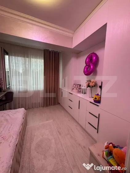 Apartament cu 3 camere decomandat în Obcini