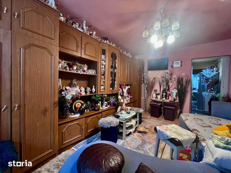 Apartament 2 camere, decomandat zona Colina - 3