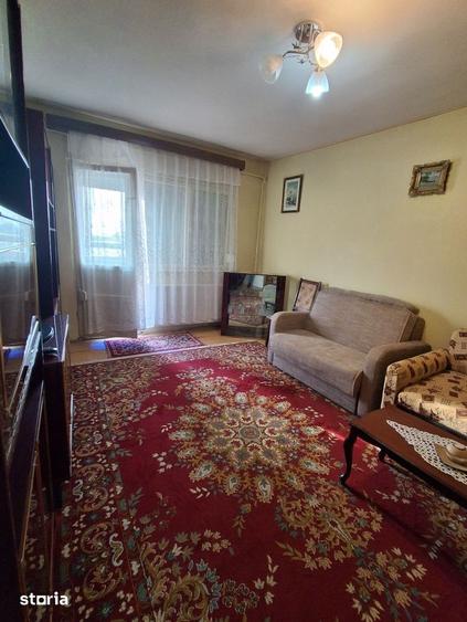 Apartament cu 2 camere decomandat în Vest