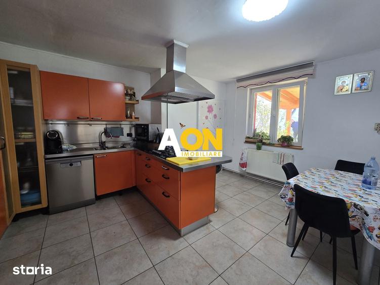 Casă cu 5 camere cu Teren 600 Mp în Central