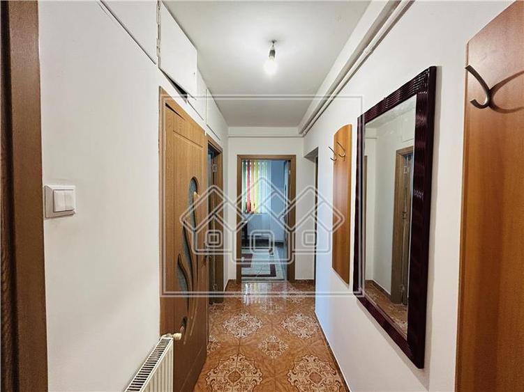 Apartament decomandat, 47 mp utili, Zona Vasile Milea - 1