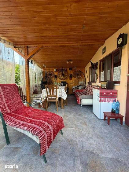 Casă cu 4 camere cu Teren 1141 Mp în Cașin
