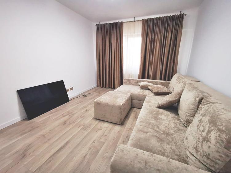 Apartament cu 2 camere decomandat în Politehnica