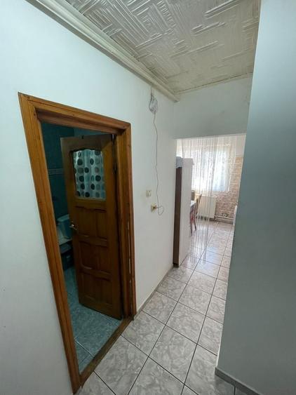 Garsoniera decomandata Zona Anda - 16