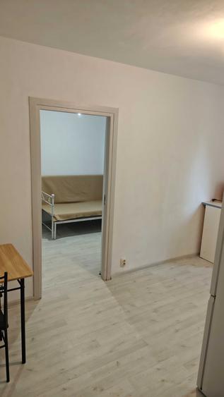 Inchiriez apartament 2 cam. cf. 3 - 3