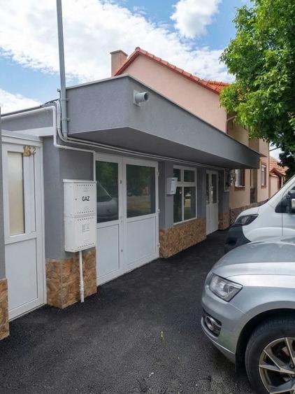 Spațiu comercial, de 80 mp, în Iosia
