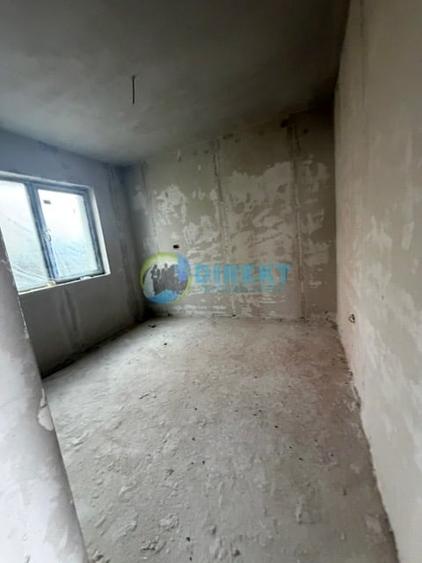Casă individuală cu 4 camere cu Teren 450 Mp în Exterior Sud