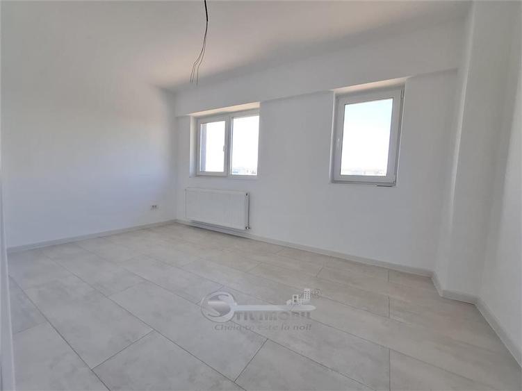 Apartament cu 3 camere decomandat în Galata
