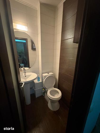 Apartament cu 5 camere în Tomis I