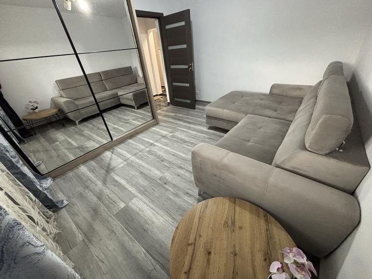 Garsonieră decomandată în Central