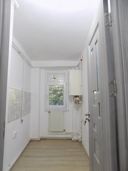 Apartament cu 2 camere semidecomandat în Viziru 3