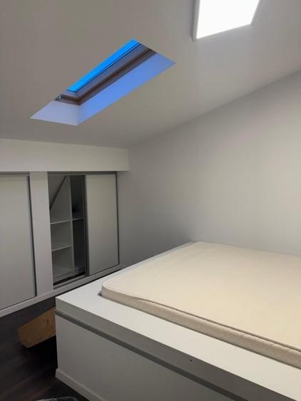 Apartament cu 3 camere semidecomandat, mobilat în Dămăroaia