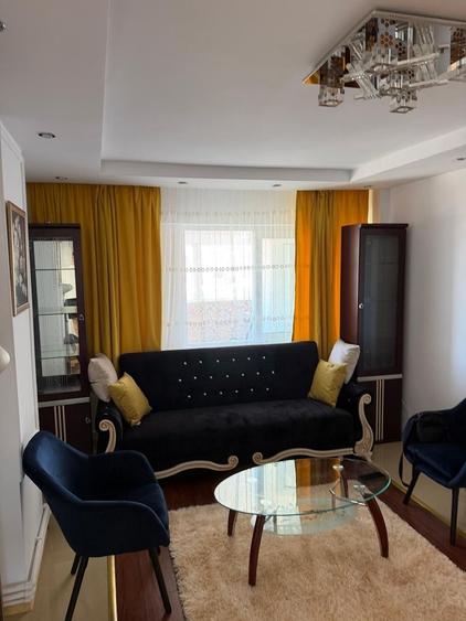 Apartament cu 3 camere decomandat, mobilat în Tomis Nord