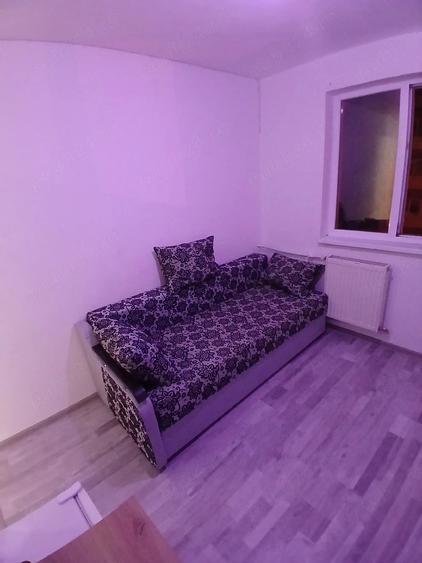 Garsonieră decomandată în Micro 14