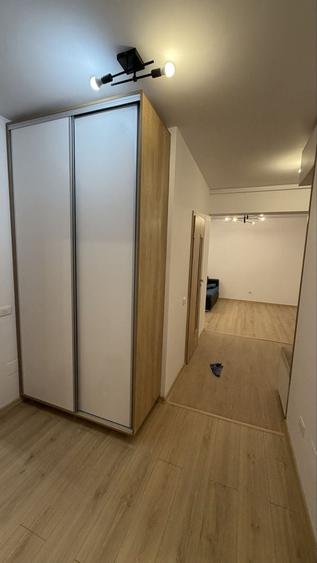 Apartament cu 3 camere decomandat în Dobroești