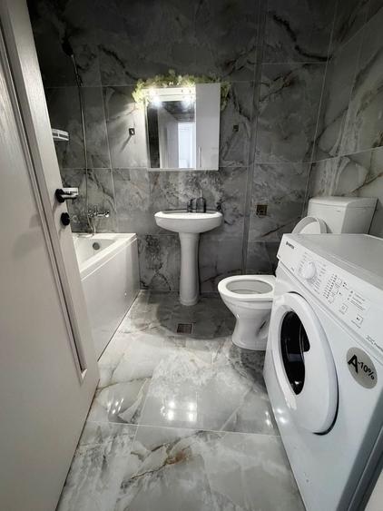 Garsonieră în Roșu