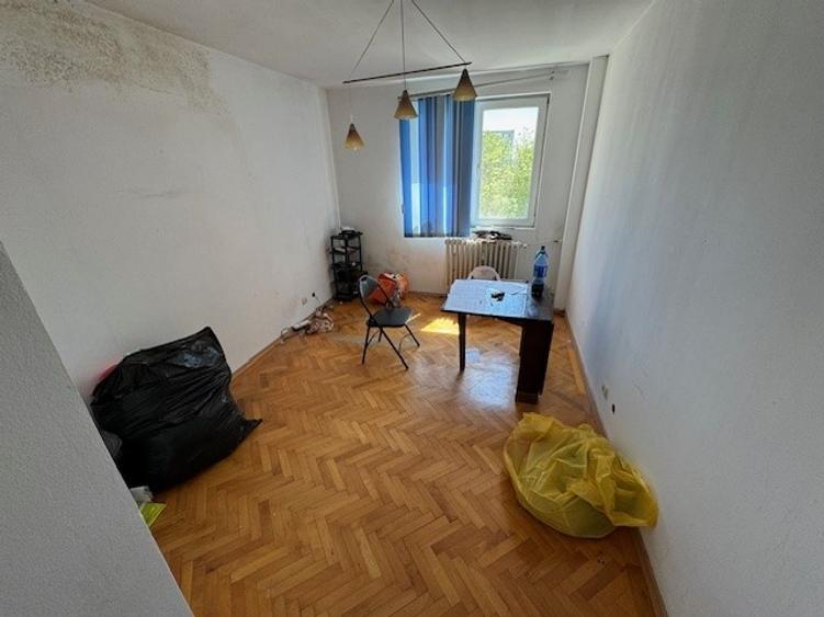 Apartament cu 3 camere în Obor