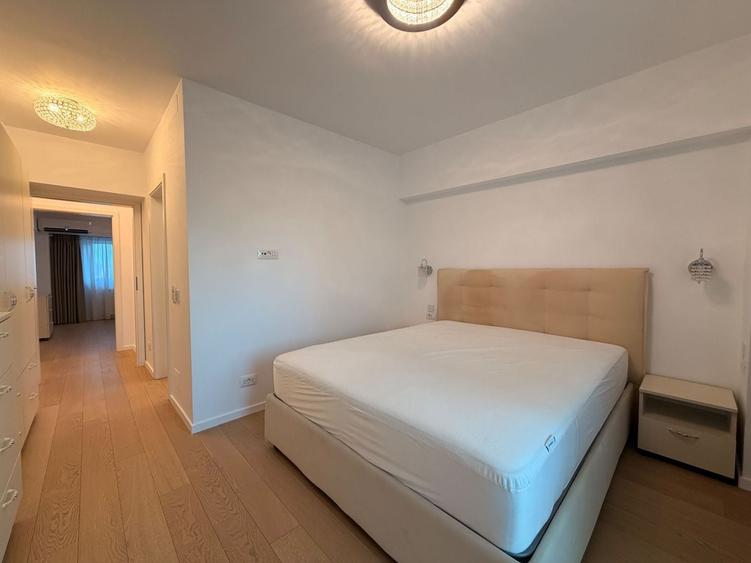 Apartament cu 4 camere decomandat, mobilat în Unirii