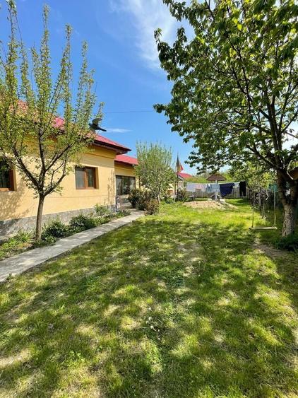 Casă individuală cu 4 camere cu Canalizare în Vârtoapele de Jos
