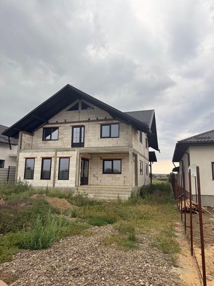 Casă cu 4 camere în Prelipca