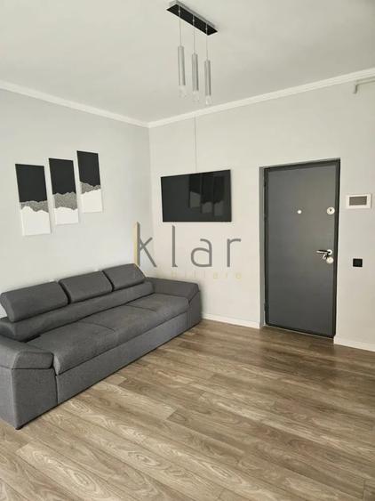 Apartament cu 2 camere semidecomandat, mobilat în Florești