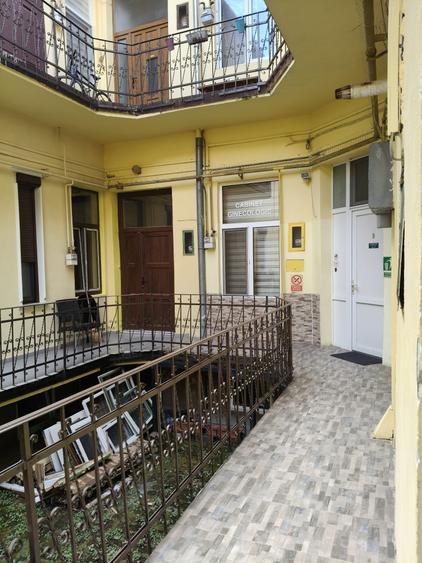 Apartament cu 3 camere semidecomandat în Elisabetin
